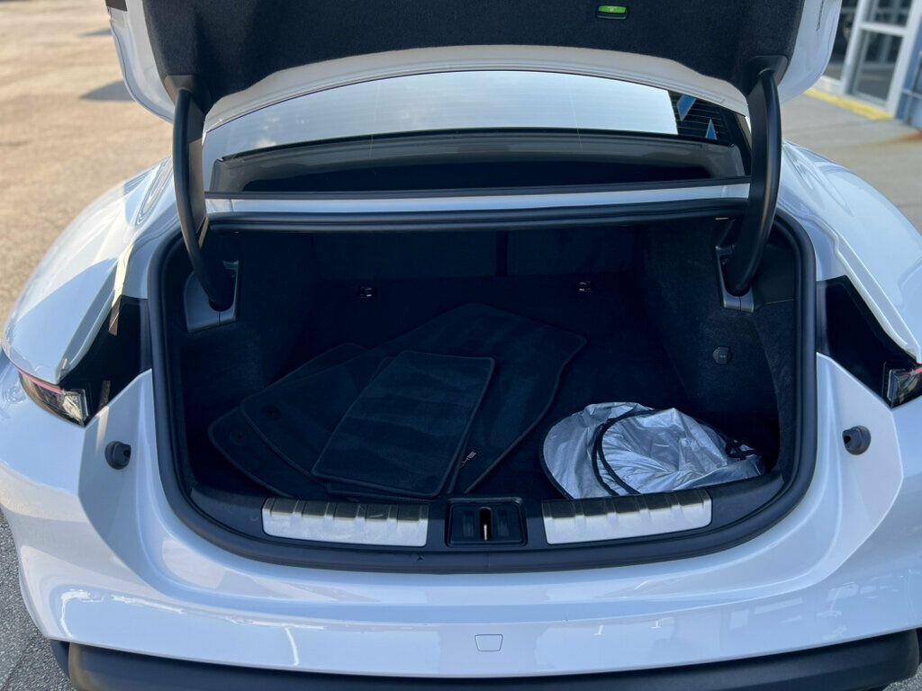 2020 Porsche Taycan Turbo Sedan - 23072250 - 12