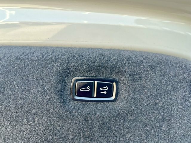 2020 Porsche Taycan Turbo Sedan - 23072250 - 14