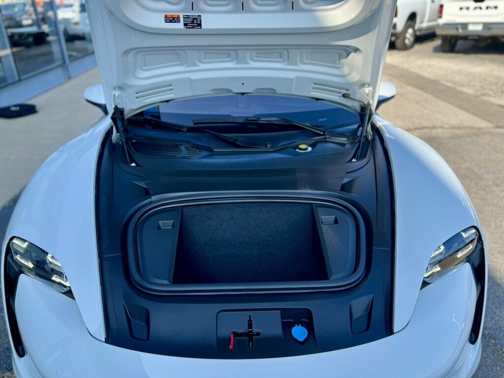 2020 Porsche Taycan Turbo Sedan - 23072250 - 16
