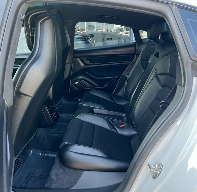 2020 Porsche Taycan Turbo Sedan - 23072250 - 23