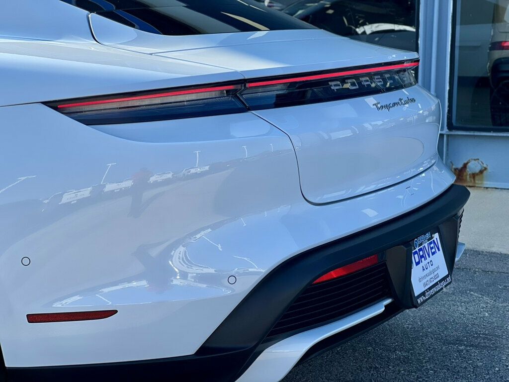 2020 Porsche Taycan Turbo Sedan - 23072250 - 7