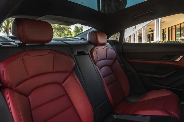 2020 Porsche Taycan Turbo Sedan - 23093450 - 23