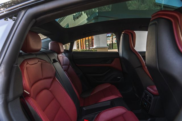 2020 Porsche Taycan Turbo Sedan - 23093450 - 24
