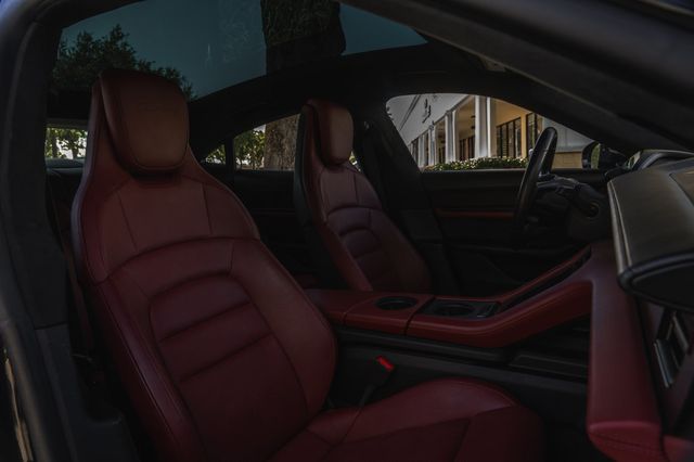2020 Porsche Taycan Turbo Sedan - 23093450 - 34