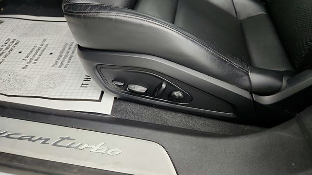 2020 Porsche Taycan Turbo Sedan w/ Premium Pkg, 21'' Wheels & Mobile Charger Connect - 22946645 - 11