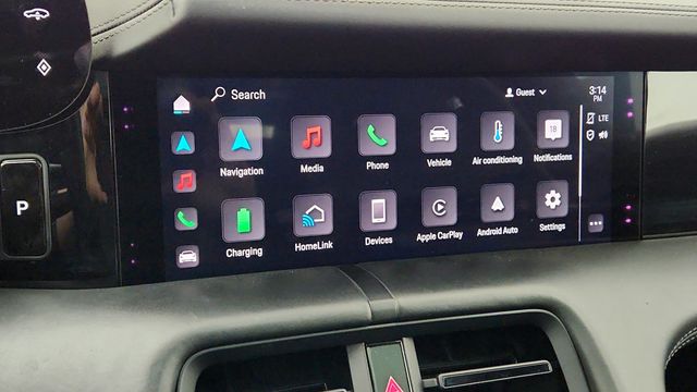 2020 Porsche Taycan Turbo Sedan w/ Premium Pkg, 21'' Wheels & Mobile Charger Connect - 22946645 - 17