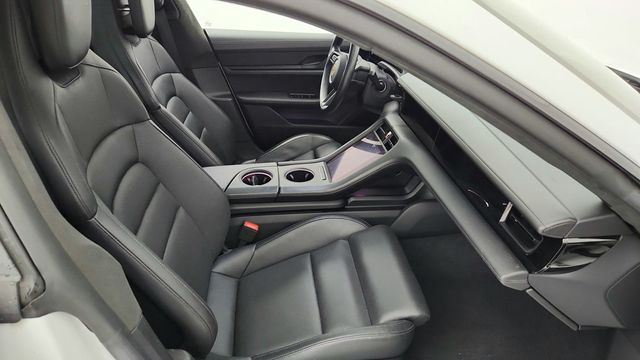 2020 Porsche Taycan Turbo Sedan w/ Premium Pkg, 21'' Wheels & Mobile Charger Connect - 22946645 - 24