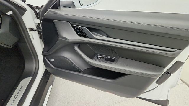 2020 Porsche Taycan Turbo Sedan w/ Premium Pkg, 21'' Wheels & Mobile Charger Connect - 22946645 - 26