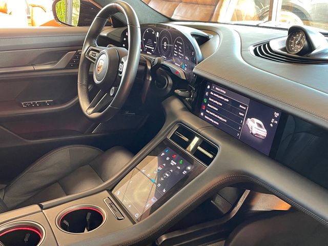 2020 Porsche Taycan Turbo S Sedan - 22936080 - 31