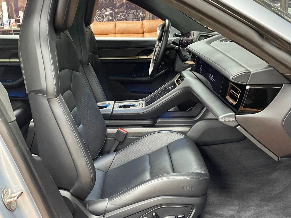 2020 Porsche Taycan Turbo S Sedan - 22966306 - 24
