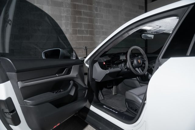 2020 Porsche Taycan Turbo S Sedan - 23024251 - 9