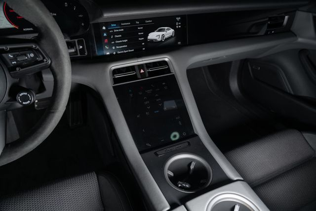 2020 Porsche Taycan Turbo S Sedan - 23024251 - 17