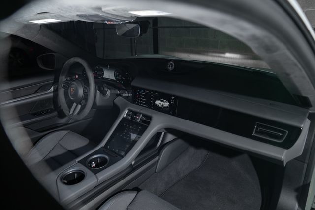 2020 Porsche Taycan Turbo S Sedan - 23024251 - 29