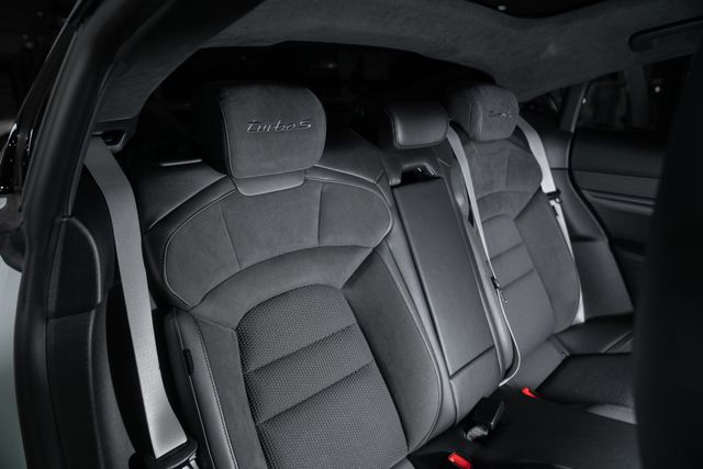 2020 Porsche Taycan Turbo S Sedan - 23024251 - 31