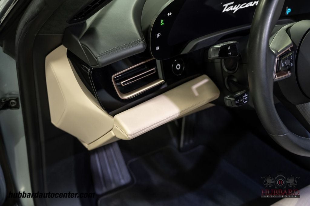 2020 Porsche Taycan Turbo S  - 23031226 - 16