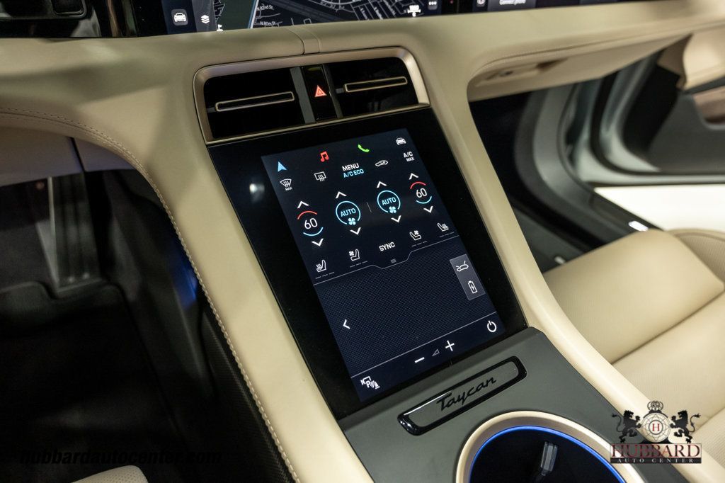 2020 Porsche Taycan Turbo S  - 23031226 - 17