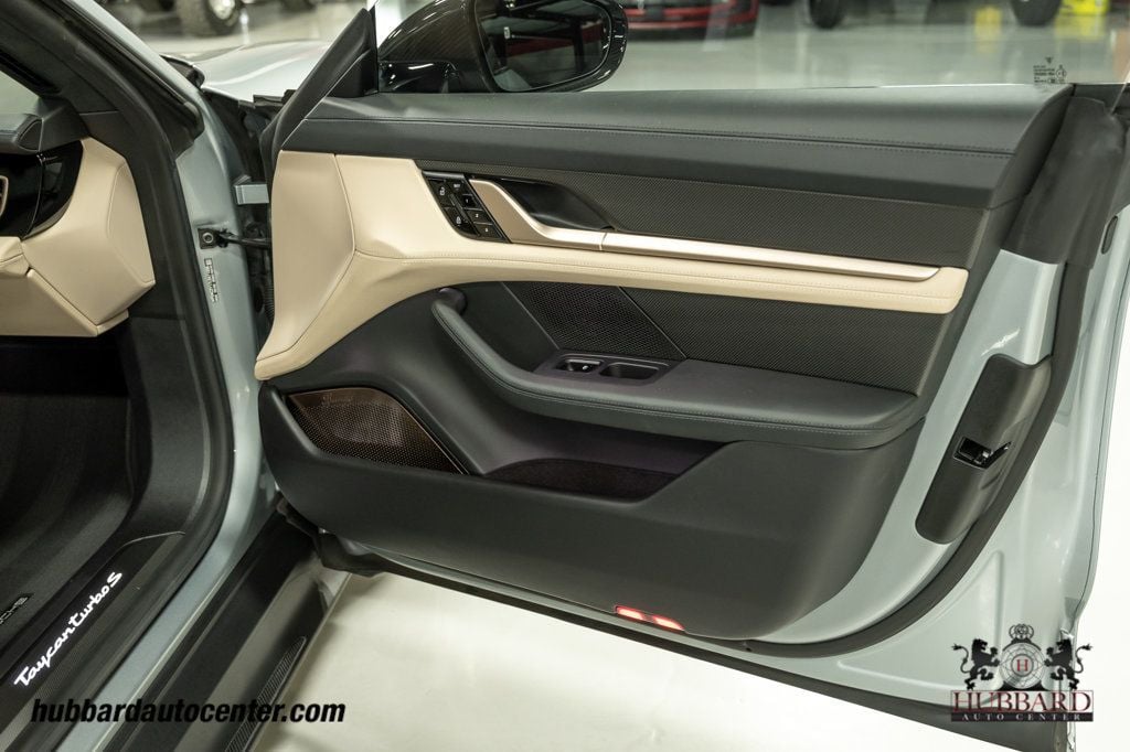 2020 Porsche Taycan Turbo S  - 23031226 - 22