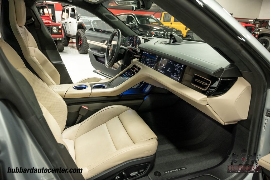 2020 Porsche Taycan Turbo S  - 23031226 - 23