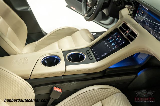 2020 Porsche Taycan Turbo S  - 23031226 - 25