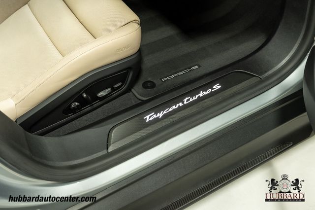 2020 Porsche Taycan Turbo S  - 23031226 - 26