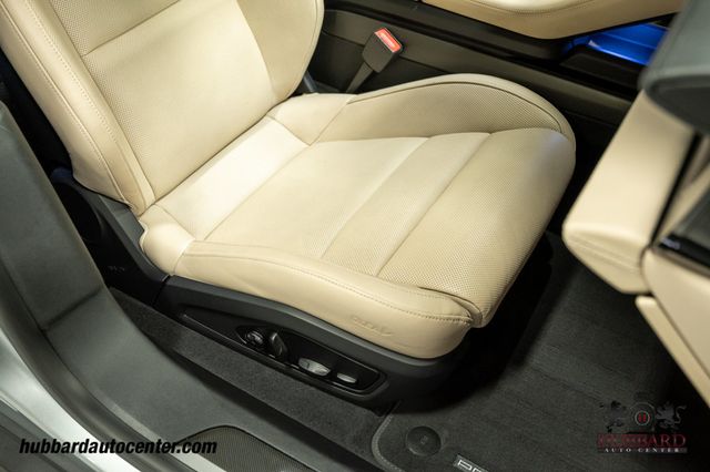 2020 Porsche Taycan Turbo S  - 23031226 - 27