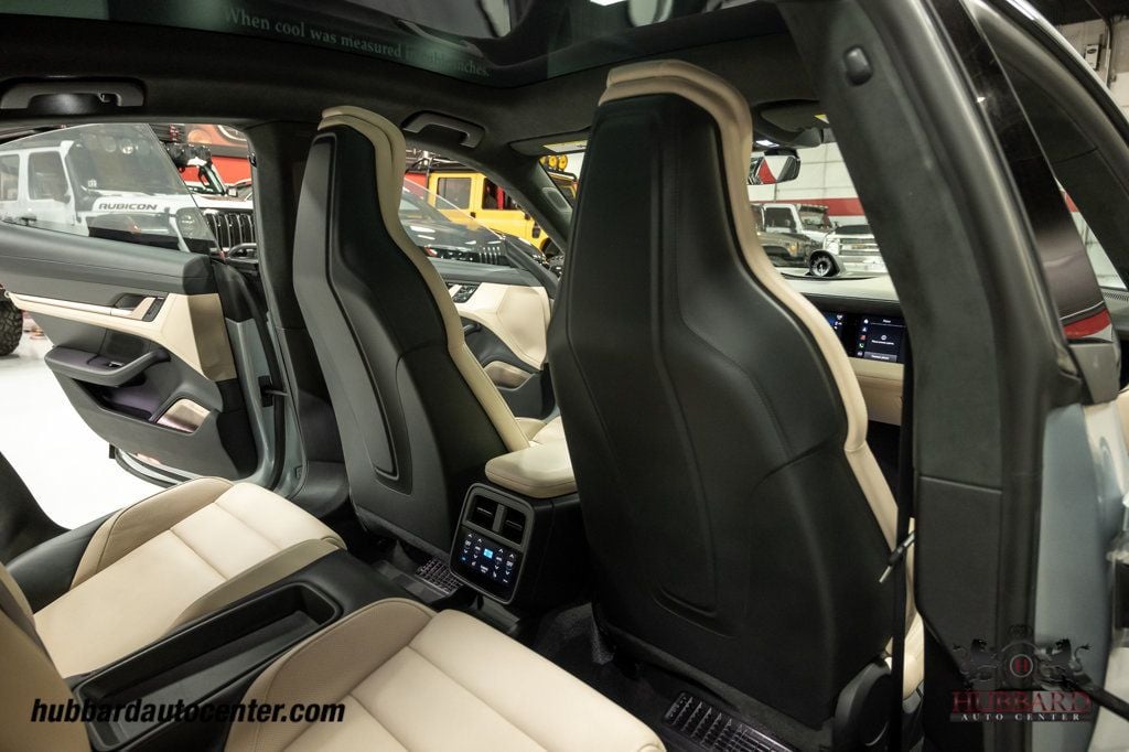 2020 Porsche Taycan Turbo S  - 23031226 - 29
