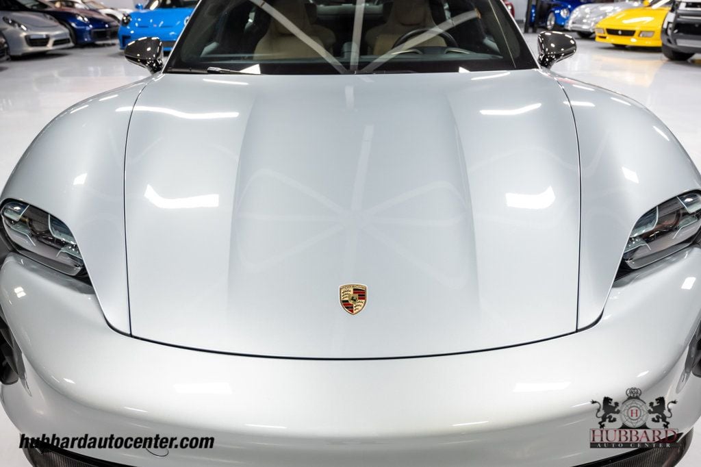 2020 Porsche Taycan Turbo S  - 23031226 - 30