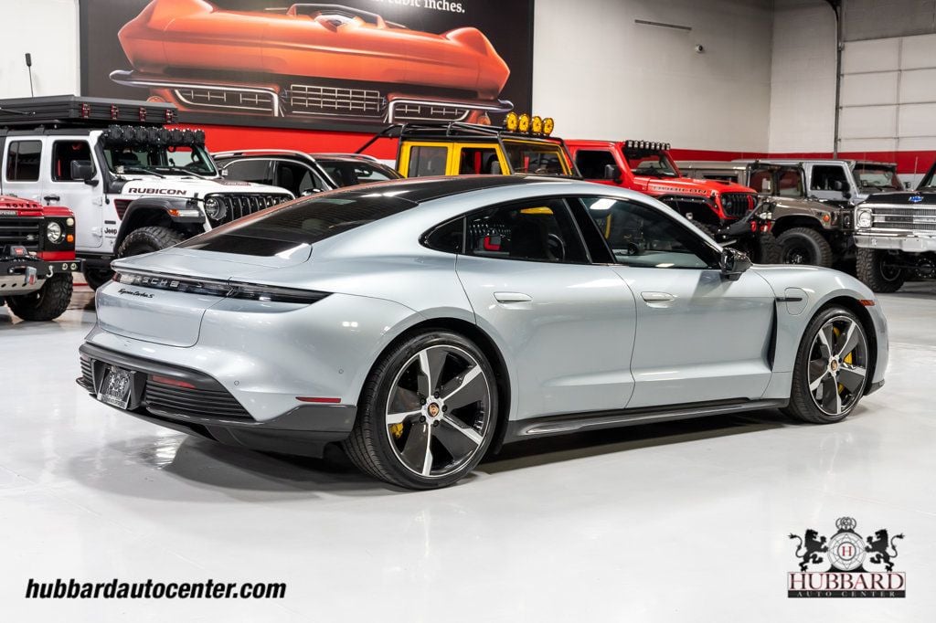 2020 Porsche Taycan Turbo S  - 23031226 - 7