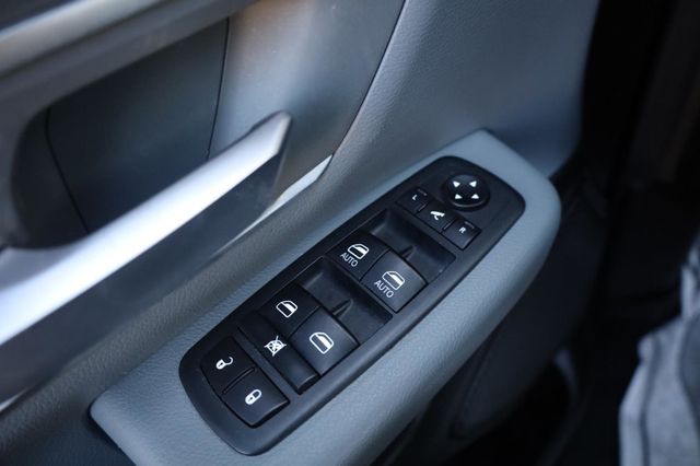 2020 Ram 1500 Big Horn - 23037619 - 33