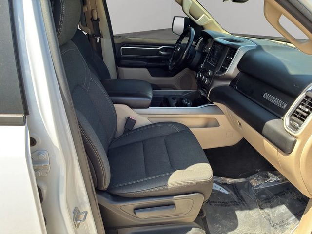2020 Ram 1500 Big Horn 4x2 Quad Cab 6'4" Box - 23051534 - 17