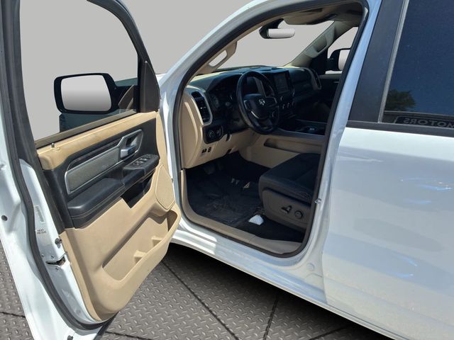 2020 Ram 1500 Big Horn 4x2 Quad Cab 6'4" Box - 23051534 - 18