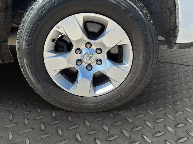 2020 Ram 1500 Big Horn 4x2 Quad Cab 6'4" Box - 23051534 - 25