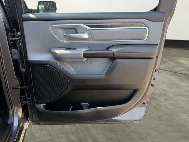 2020 Ram 1500 Big Horn 4x4 4dr Crew Cab 5.6 ft. SB Pickup - 23006126 - 24