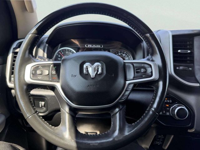 2020 Ram 1500 Big Horn 4x4 4dr Crew Cab 5.6 ft. SB Pickup - 23006126 - 31