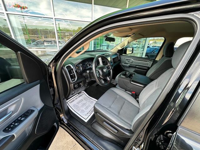 2020 Ram 1500 Big Horn 4x4 4dr Crew Cab 5.6 ft. SB Pickup - 22952526 - 9