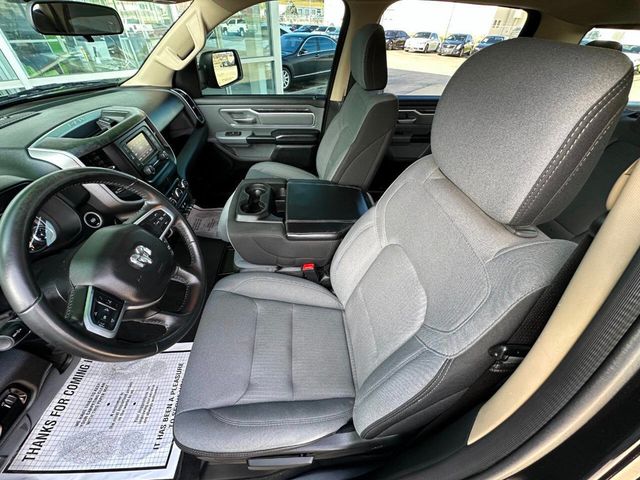 2020 Ram 1500 Big Horn 4x4 4dr Crew Cab 5.6 ft. SB Pickup - 22952526 - 10