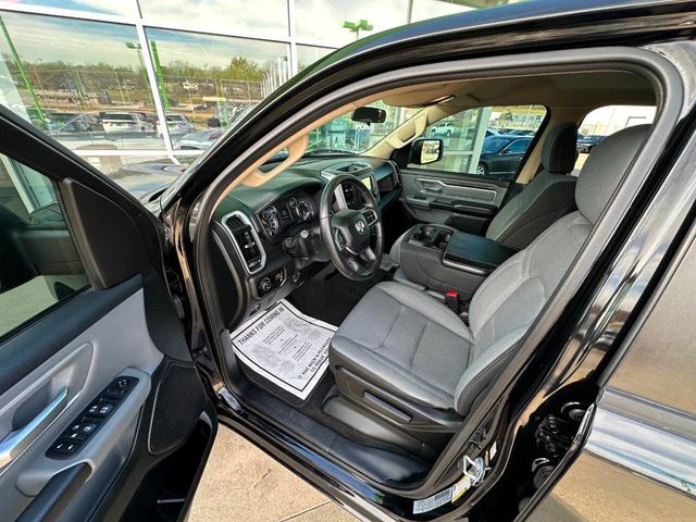 2020 Ram 1500 Big Horn 4x4 4dr Crew Cab 5.6 ft. SB Pickup - 22952526 - 11