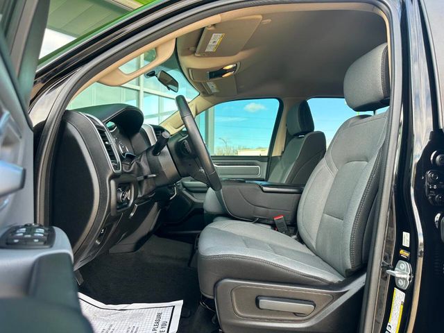 2020 Ram 1500 Big Horn 4x4 4dr Crew Cab 5.6 ft. SB Pickup - 22952526 - 12