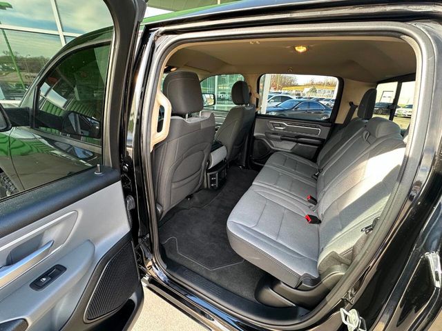 2020 Ram 1500 Big Horn 4x4 4dr Crew Cab 5.6 ft. SB Pickup - 22952526 - 13