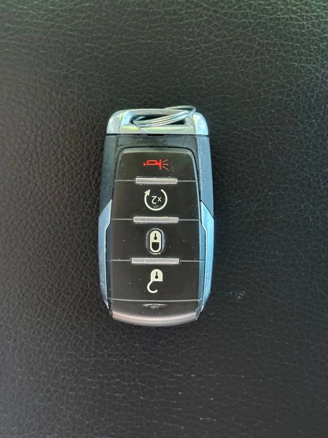 2020 Ram 1500 Big Horn 4x4 4dr Crew Cab 5.6 ft. SB Pickup - 22952526 - 40