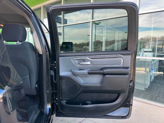 2020 Ram 1500 Big Horn 4x4 4dr Crew Cab 5.6 ft. SB Pickup - 22952526 - 42