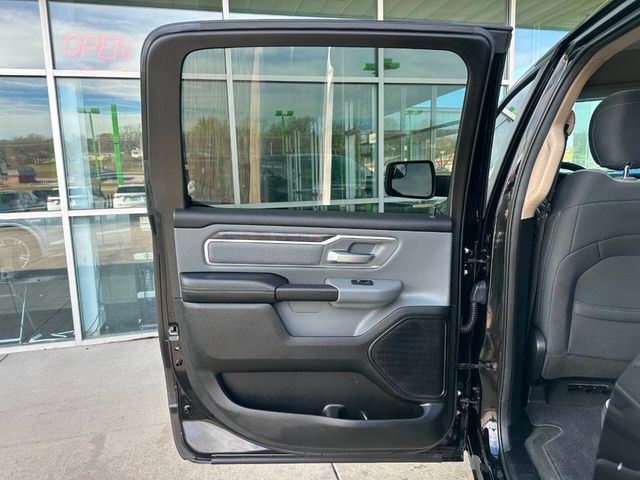 2020 Ram 1500 Big Horn 4x4 4dr Crew Cab 5.6 ft. SB Pickup - 22952526 - 45