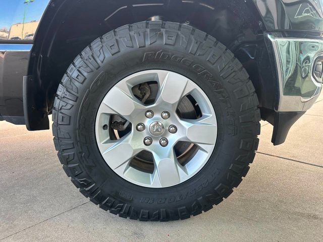 2020 Ram 1500 Big Horn 4x4 4dr Crew Cab 5.6 ft. SB Pickup - 22952526 - 50