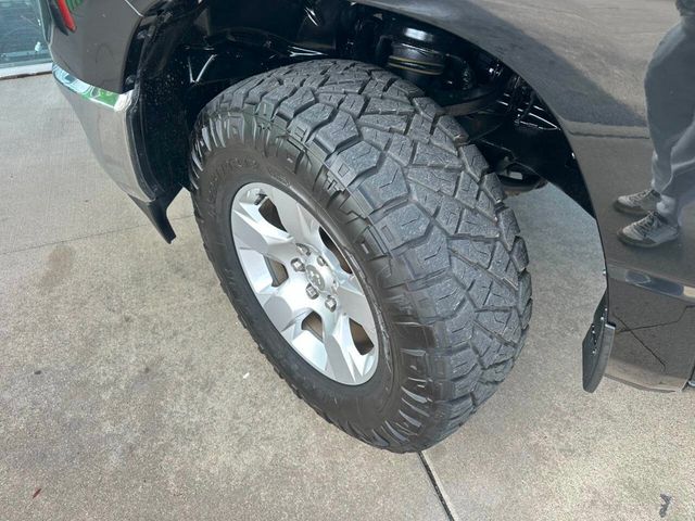 2020 Ram 1500 Big Horn 4x4 4dr Crew Cab 5.6 ft. SB Pickup - 22952526 - 51