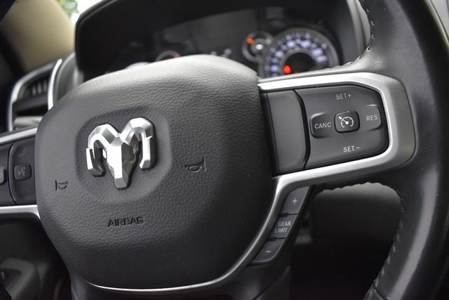 2020 Ram 1500 Big Horn 4x4 Crew Cab 5'7" Box - 22869653 - 9