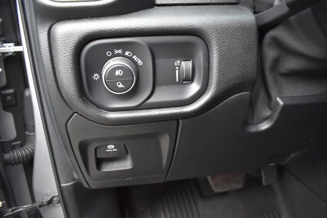 2020 Ram 1500 Big Horn 4x4 Crew Cab 5'7" Box - 22869653 - 21