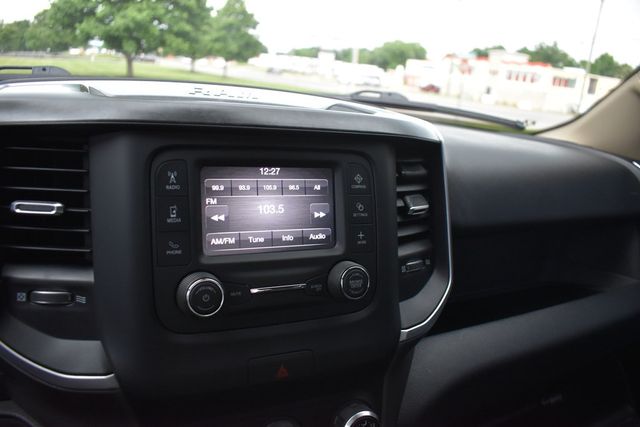 2020 Ram 1500 Big Horn 4x4 Crew Cab 5'7" Box - 22869653 - 22