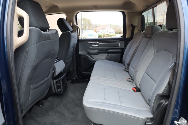 2020 Ram 1500 Big Horn 4x4 Crew Cab 5'7" Box - 22970739 - 16