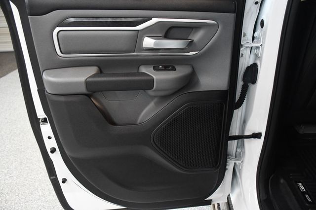 2020 Ram 1500 Big Horn 4x4 Crew Cab 5'7" Box - 23074055 - 23