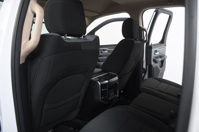 2020 Ram 1500 Big Horn 4x4 Crew Cab 5'7" Box - 23074055 - 31